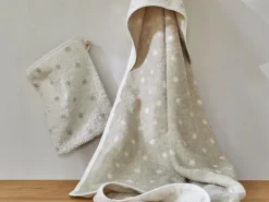 Kinder Grüne Erde Baby-Kapuzenbadetuch Pünktchen, , 80 x 80 cm, 100 % Baumwolle, GOTS