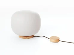 Grüne Erde Bodenleuchte Tando inkl. Leuchtmittel, Buche