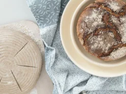 Grüne Erde Brotbackplatte aus Spezialkeramik, ø 30 cm, H 4 cm