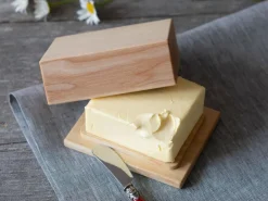 Grüne Erde Butterdose aus Eschenholz, geölt, 14 x 10,5 x 7,5 cm