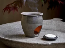 Grüne Erde Duftlampe aus Basalt, H 13 cm, ø 12 cm