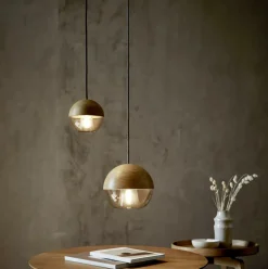 Grüne Erde Hängeleuchte Avo inkl. Leuchtmittel, Ø 16 cm, Glas braun getönt, Buche