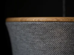 Grüne Erde Hängeleuchte Malla mit Schirm aus 100% Schafschurwolle, Ø 45 cm, 3D Strick Sand,