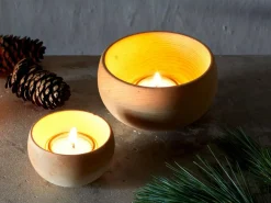 Grüne Erde Lichtkugel groß aus Zirbenholz, handgedrechselt, H 7 cm, ø 11,5 cm, inkl. Glaseinsatz