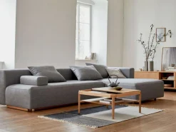 Grüne Erde Lounge-Sofa Sereno mit Schlaffunktion inkl. 3 Kissen (70x55 cm), B 320,5 x T 180 cm, Bodennah, Liegeteil links, mit Bezug Wollstoff Tano Natur (79), Buche