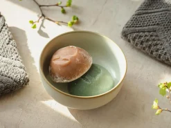 Grüne Erde MILD & STÄRKEND festes Shampoo für normales & feines Haar 80 g