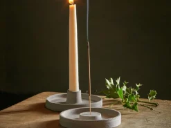 Grüne Erde Räucherstäbchenhalter aus Steingut, ø 13 cm