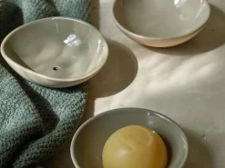 Grüne Erde Schälchen aus Keramik