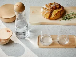 Grüne Erde Schneidebrett aus Zirbenholz, ca. 38 x 20 x 2 cm