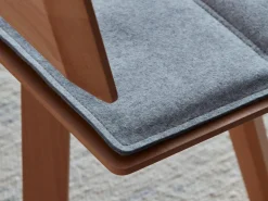 Grüne Erde Sitzauflage für Holzbank Mirato, Länge 140 cm, 100% SSW - Filz Haselnuss