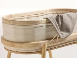 Kinder Grüne Erde Wiege Serafina, inkl. Housse und Matratze, Wollstoff Tano Natur (79), Esche