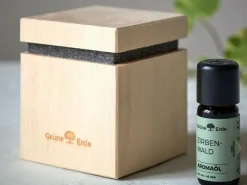 Grüne Erde Zirbenduftspender mit Filz und Holzgewinde für Zirbenöl, 7 cm x 7 cm x 8,5 cm