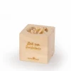 Grüne Erde Zirbenwürfel "Zeit zum Durchatmen" mit Zirbenflocken, 7 x 7 x 7 cm